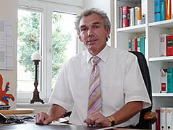 Rechtsanwalt   Michael Box