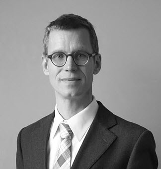 Rechtsanwalt und Notar  Dr. Lucas Elmenhorst