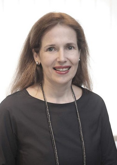 Rechtsanwältin und Notarin  Dr. Esther-Maria Meyer-Rudel